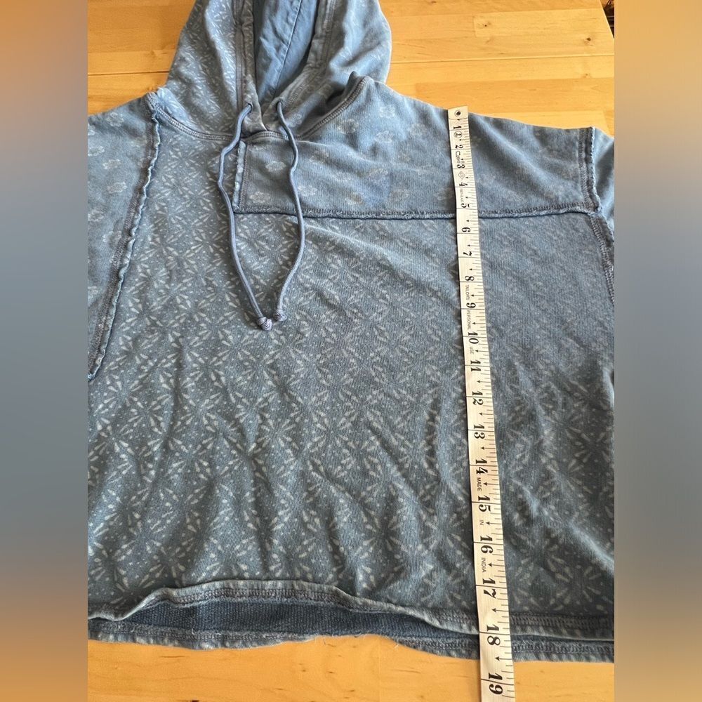 Lucky Brand Patchwork Batwing Crop Hoodie - Picture 14 of 14